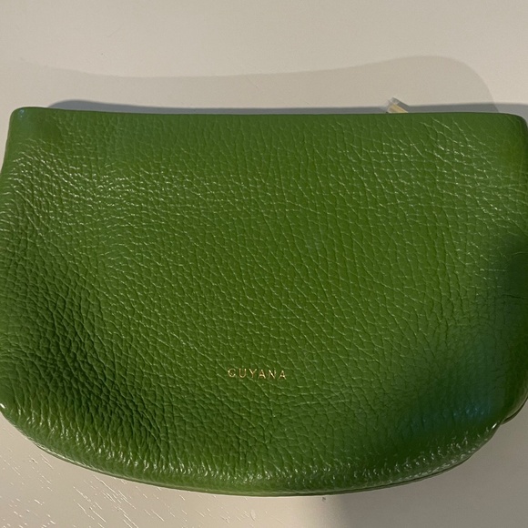 Cuyana mini pouch - Picture 1 of 3